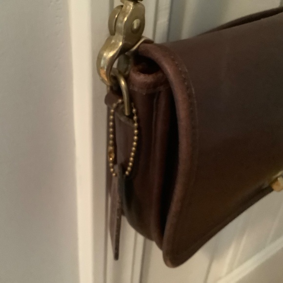 Coach Brown Leather crossbody bag - Picture 2 of 4